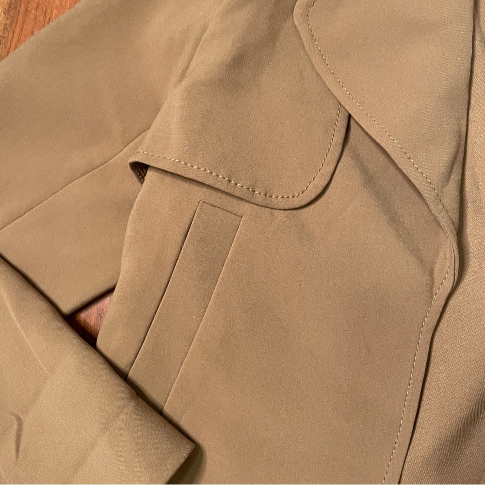 The Limited Cropped Trench Jacket - Picture 7 of 8